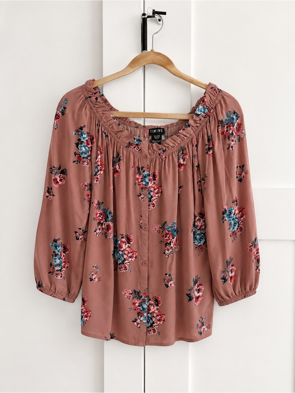 Timing Floral 3/4 sleeve Top Feminine On/Off Shoulder Button Front L